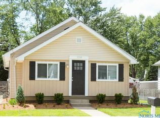 1154 Columbus St, Holland, OH