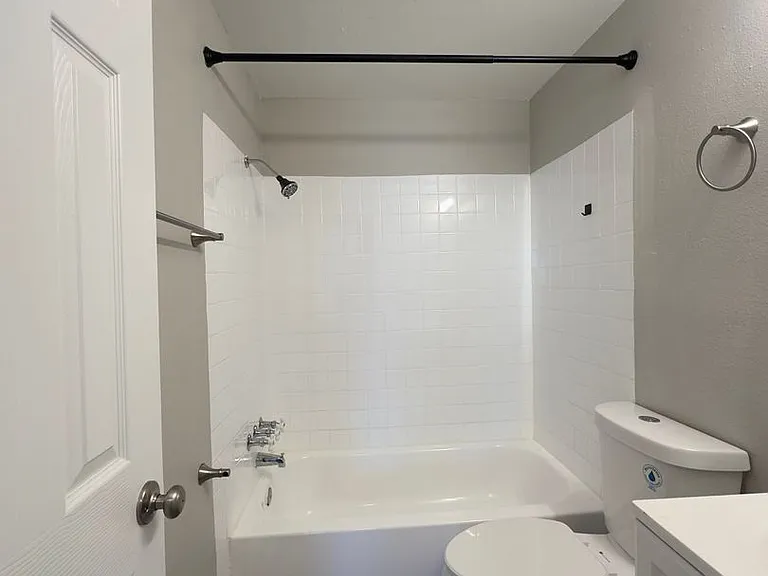 2781-2831 Eliot Cir — Photo 6