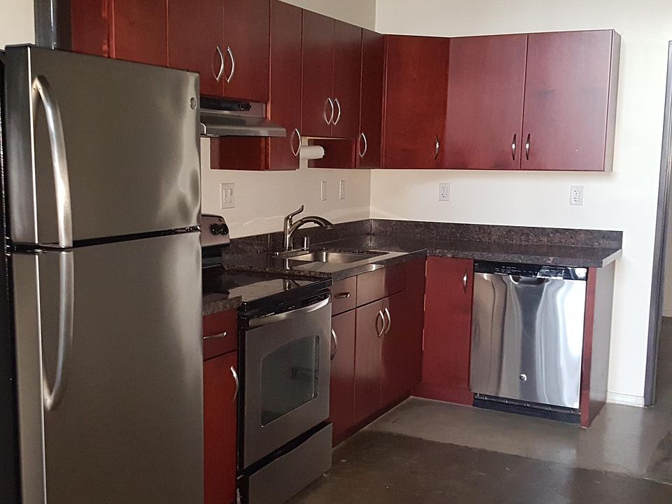 1st image of 2268 S Figueroa St