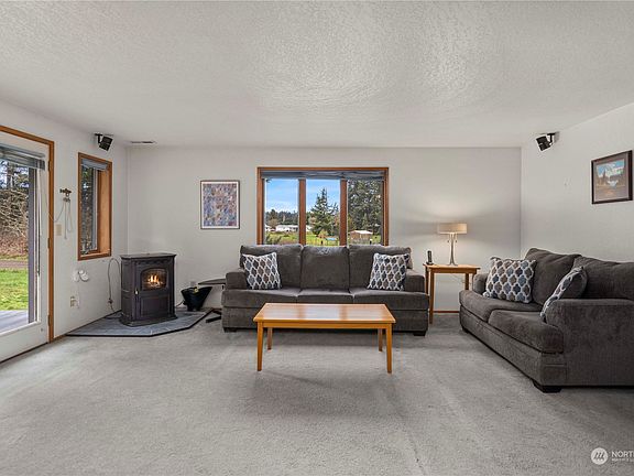 5th image of 28305 15th Avenue Ct E