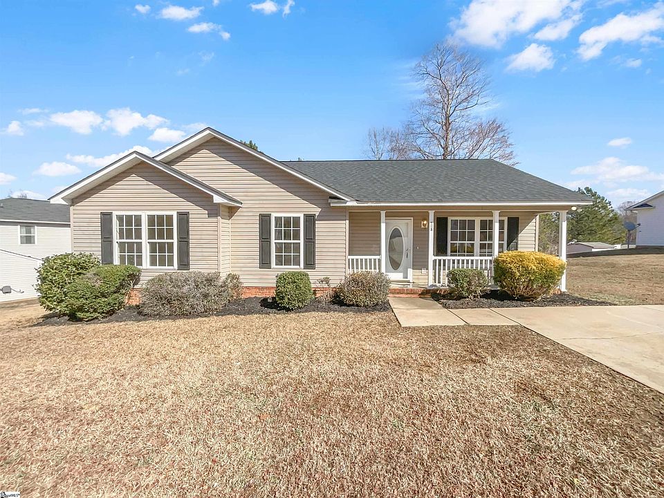 1st image of 105 Vista Hill Dr