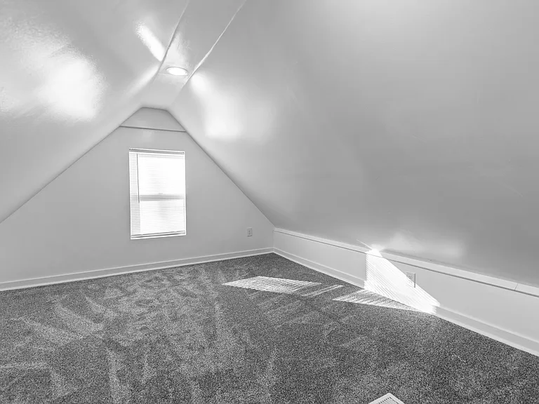 3020 Arbor St — Photo 21