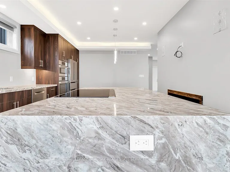 255 Federal St #UPPER — Photo 12