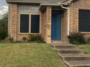 919 Binbrook Dr, Mesquite, TX 75149