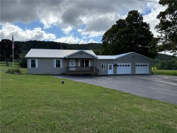 560 East St, Cassville, NY 13318