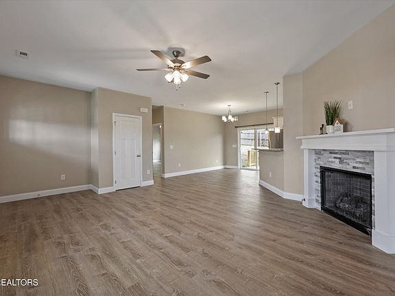 4th image of 208 Daniel Morris Point