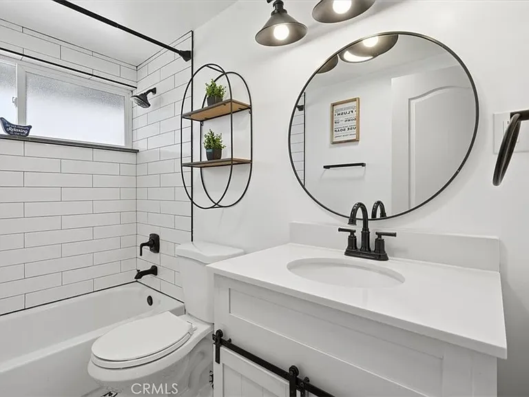 533 S Devon Rd — Photo 33