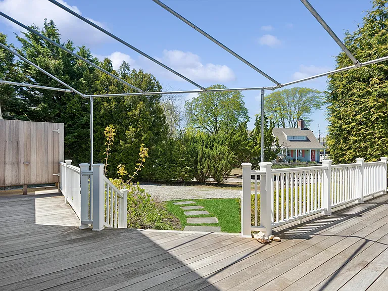 145 Sterling St — Photo 28