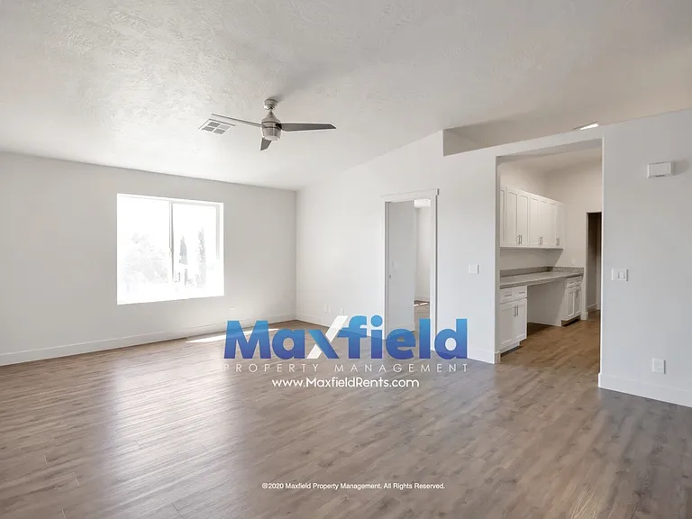 2737 E 750 N #3 — Photo 3