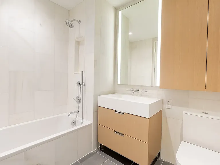 269 4th Ave #701 — Photo 10