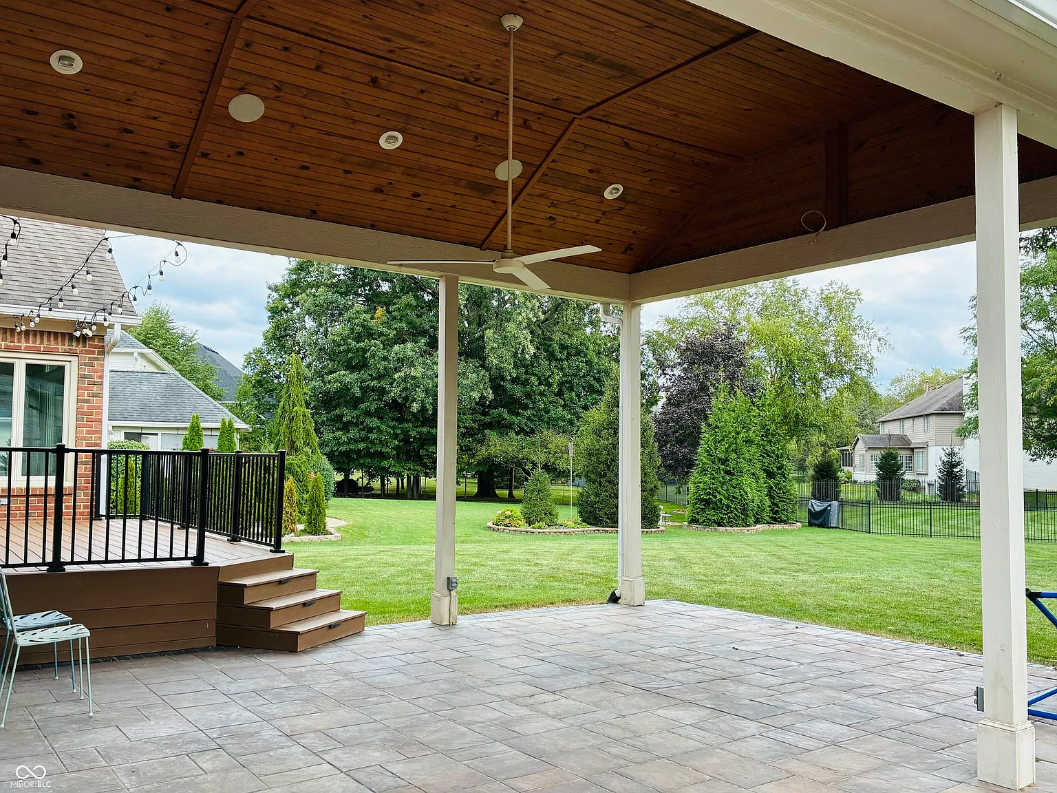 5 bed, 5.5 bath, 6060 sqft, $6,500 — Photo 4