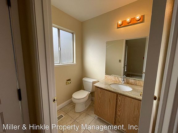 3rd image of 1007 Bryant Way APT J