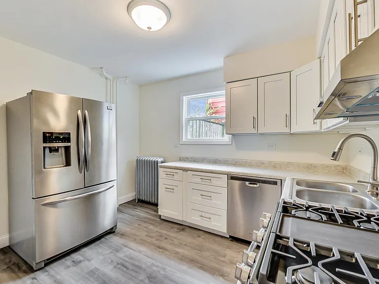 1810 Church St #1 — Photo 17