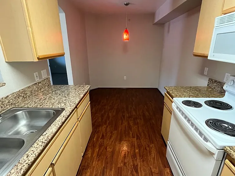6850 Sharlands Ave #J2049 — Photo 5