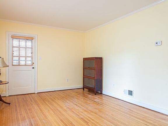 5th image of 8721 McCaw Dr