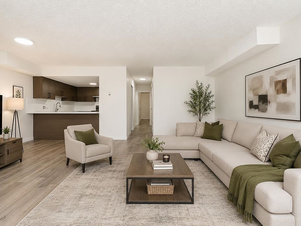 1st image of 7090 133b St #103