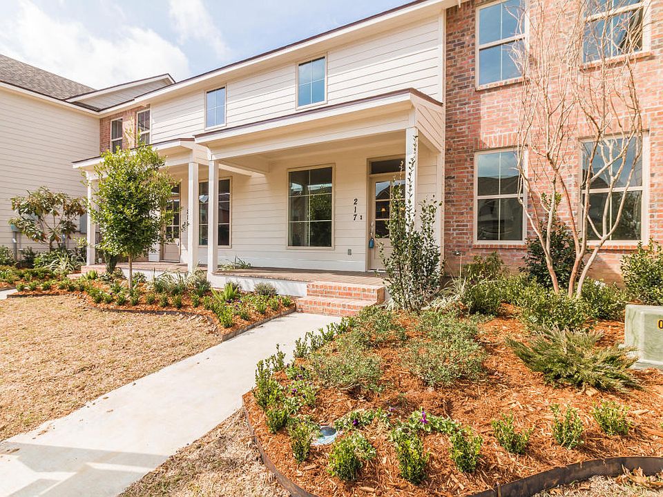 1st image of 217 Harbor Bend Blvd