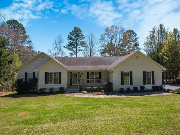 108 E Commodore Dr, Cross Hill, SC 29332