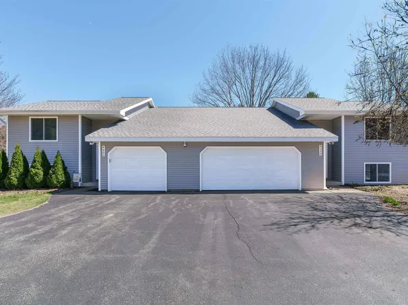 4398 & 4400 Manhattan W, Traverse City, MI 49685