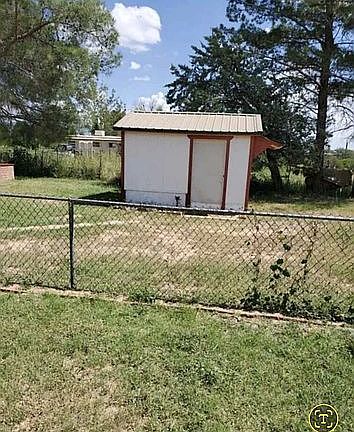 3rd image of 10193 S Rainbow Ranch Rd