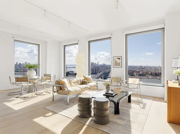 8 S 4th St #12B, Brooklyn, NY 11249