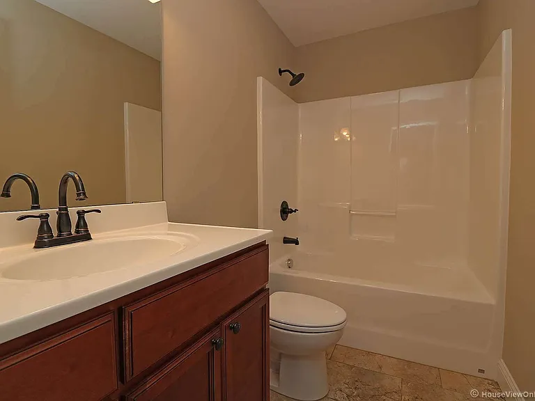 1752 Voyager Ct — Photo 22