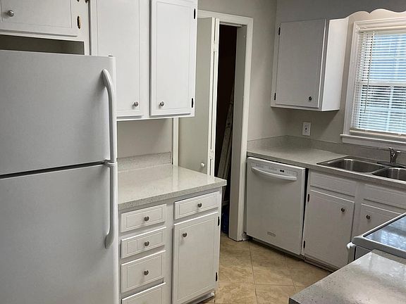 3rd image of 6703 Accrington Ct