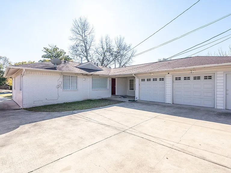 6501 Ravendale Ln — Photo 35