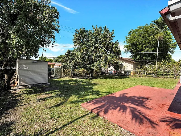 437 Swan Ave — Photo 27