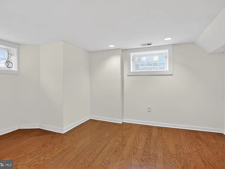 3512 Lancaster Ave #1W — Photo 20
