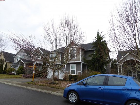 3rd image of 11415 178th Avenue Ct E