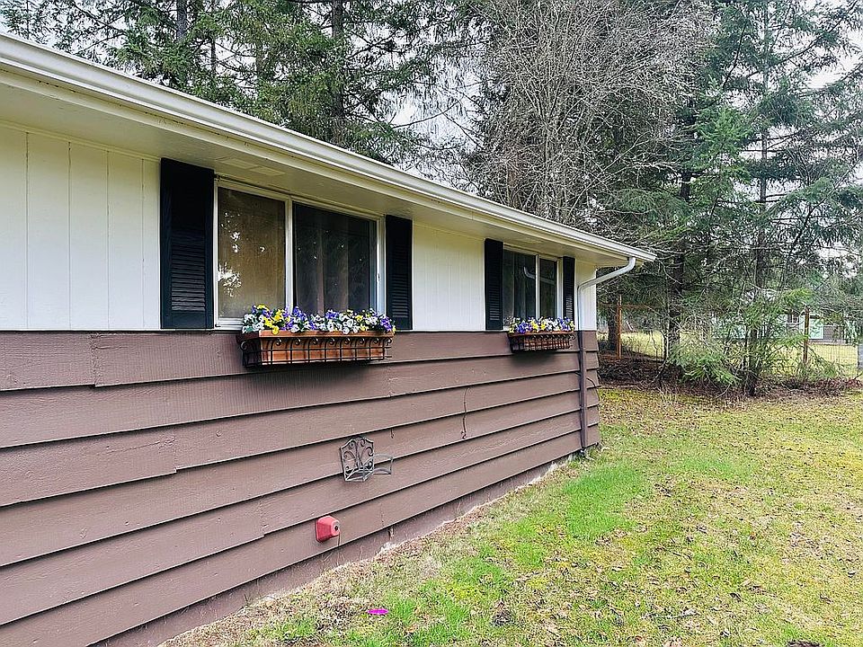 2nd image of 4212 224th St E