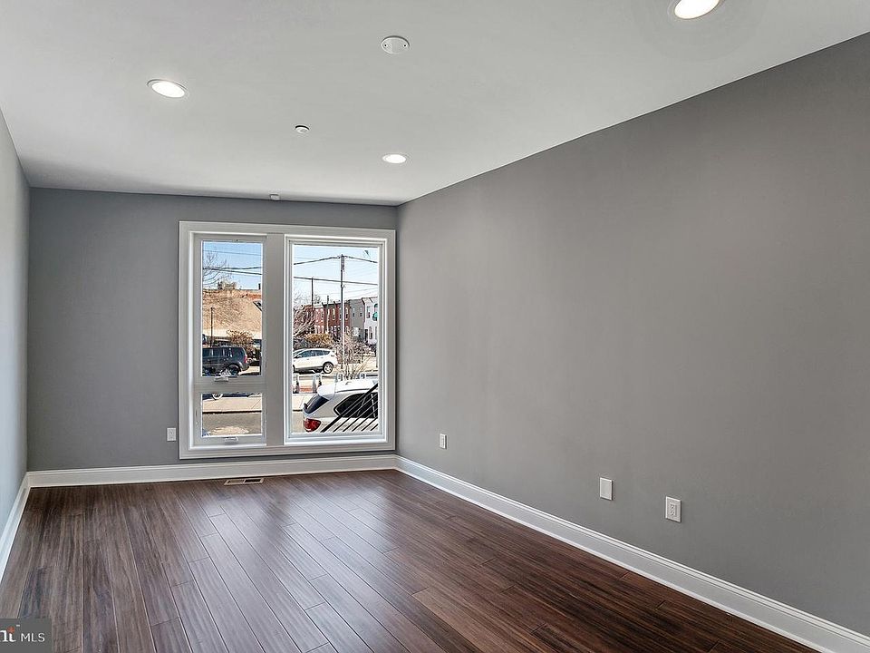 2nd image of 1534 Point Breeze Ave Unit A