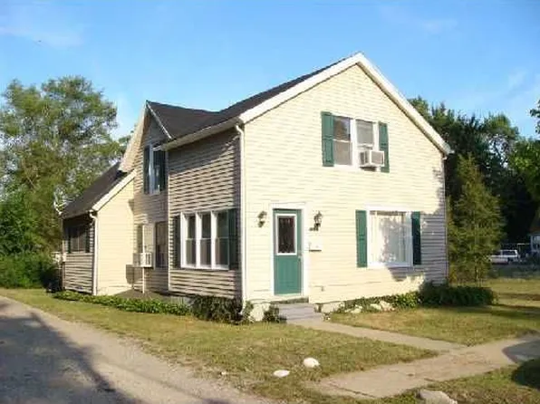 2114 S Saint Joseph St, South Bend, IN 46613
