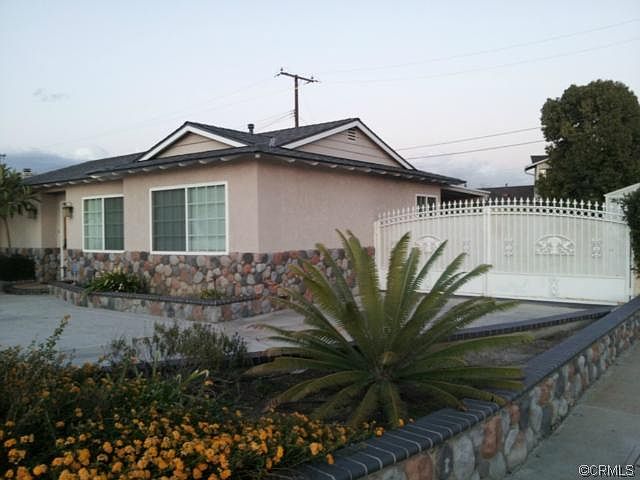1st image of 5004 N Bonnie Cove Ave