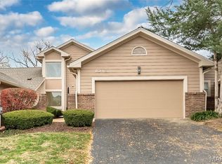 1048 King Henry Ct, Saint Louis, MO 63146