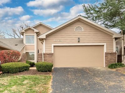 1048 King Henry Ct, Saint Louis, MO, 63146