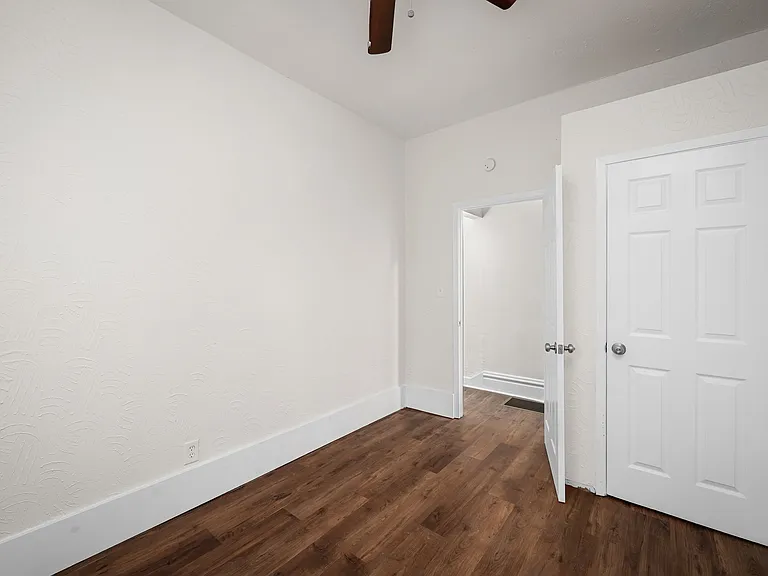 3822 S Compton Ave #3822 — Photo 6