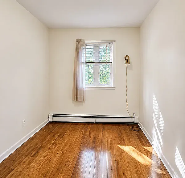 31-17 30th St #2A — Photo 9