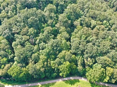 2 Big Root Rd, Big Bend, WV, 26136