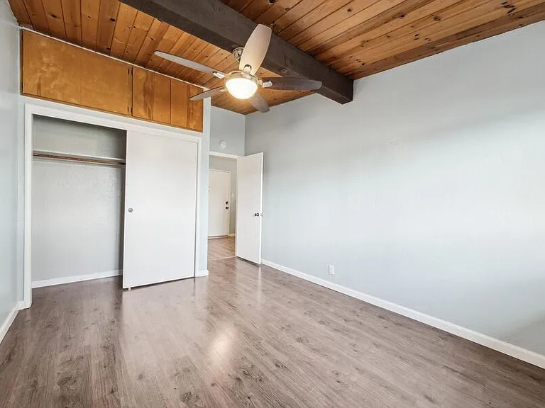 22555 Linden St #12 — Photo 18