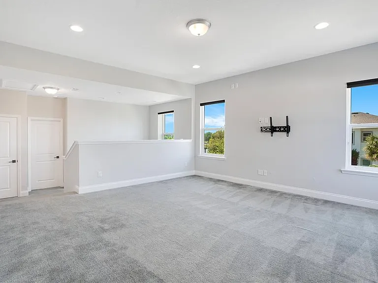 13101 Gabor Ave — Photo 12