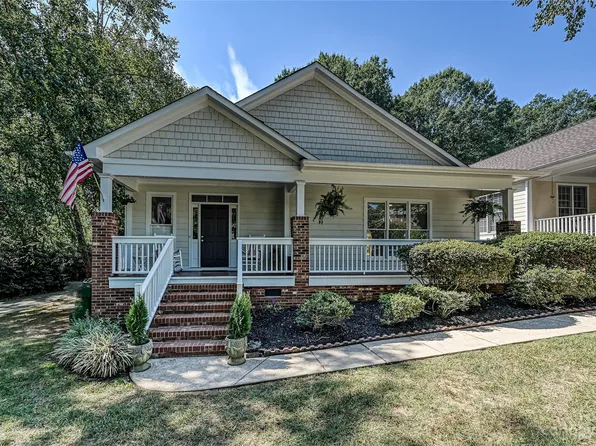2616 Roland St, Charlotte, NC 28205