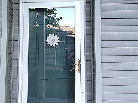 4th image of 650 S Lake St #25