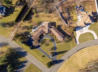 329 N Star Dr, Southington, CT 06489