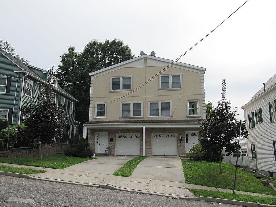 2nd image of 70 Townsend St