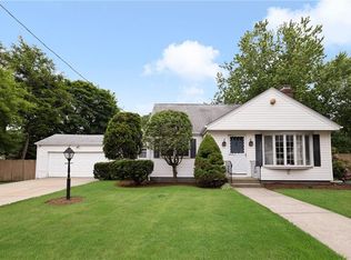 27 Togansett Rd, Cranston, RI 02910