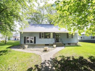 205 N Elm St, Lexington, IL 61753