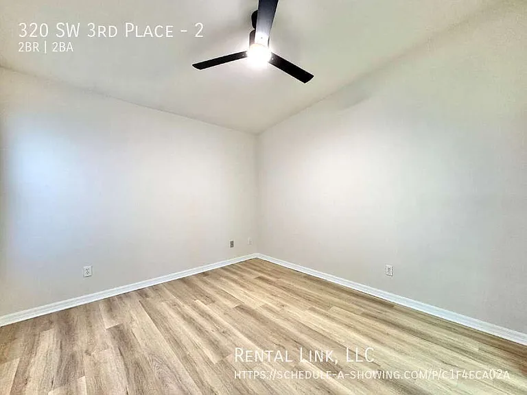 320 SW 3rd Pl #2 — Photo 26