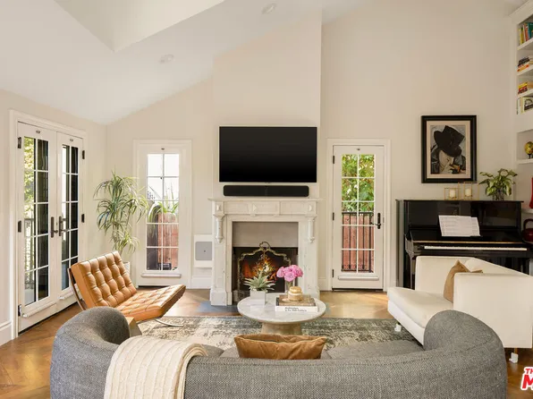 8906 Ashcroft Ave, West Hollywood, CA 90048